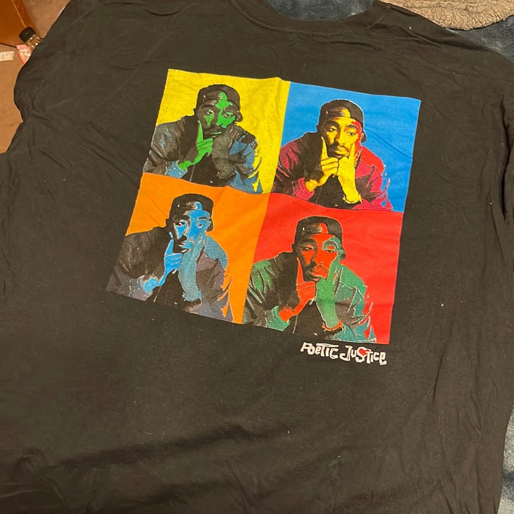 Graphic tee